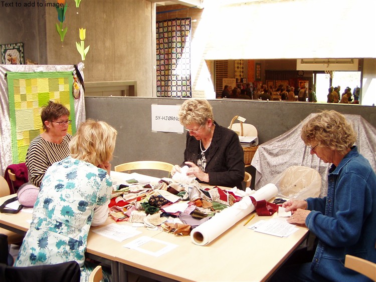 gal/Quiltefestival_i_Middelfart_2006/Aktiviteter/Quiltefestival06-19.jpg