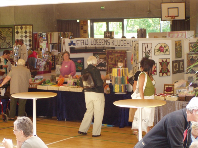 gal/Quiltefestival_i_Middelfart_2007/Butikker/quiltefestival2007155.jpg