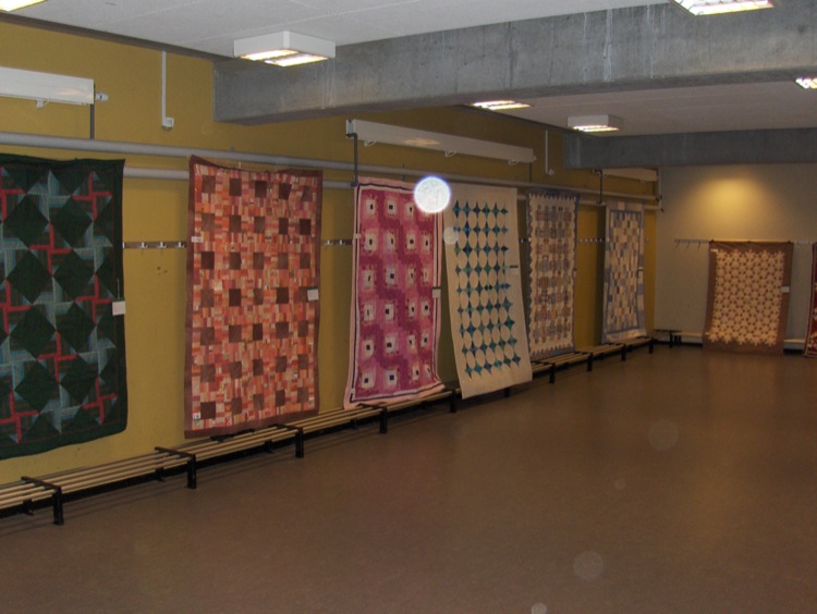 gal/Quiltefestival_i_Middelfart_2008/Udstilling/quiltefestival2008,fredag057.JPG